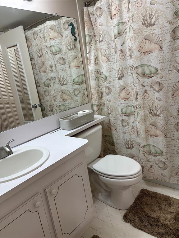 Building Photo - 4750 Cove Cir