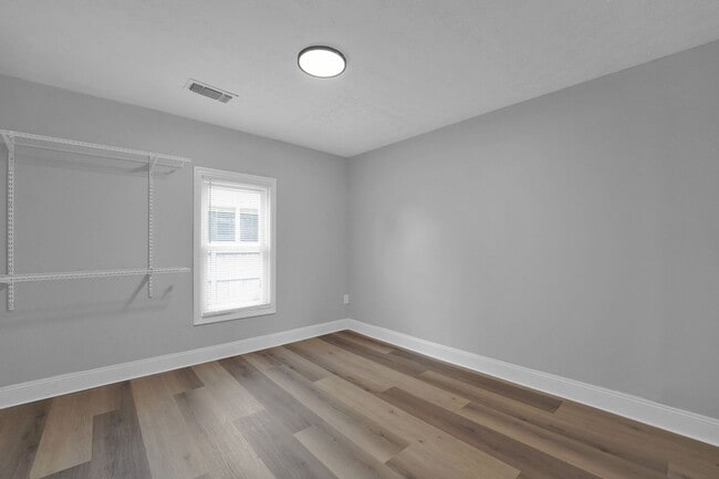 Building Photo - Spacious 4 Bedroom Single Family Home – Fe...