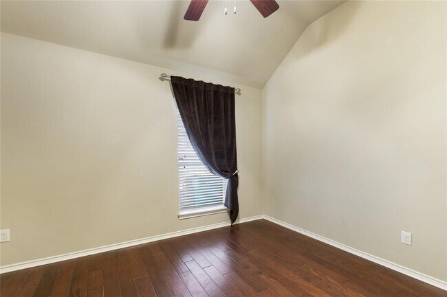 Building Photo - 13211 Misty Shore Ln