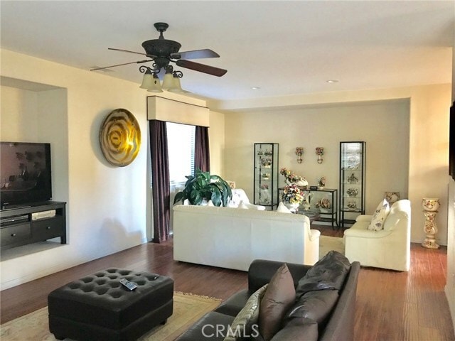 Building Photo - 9376 Live Oak Dr