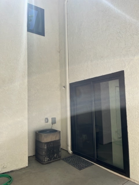 Building Photo - 10710 El Camino Real