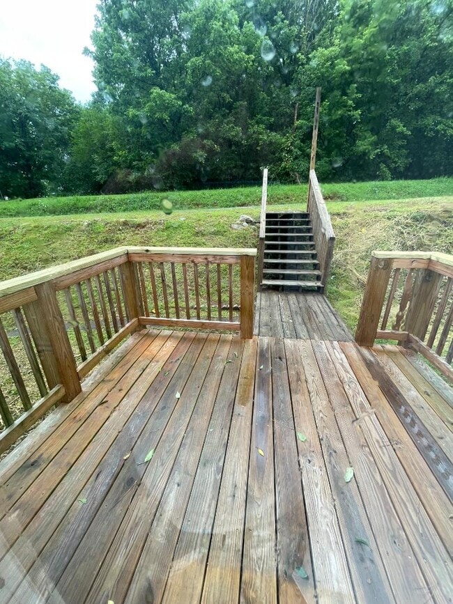 Building Photo - 89 River Edge Terrace