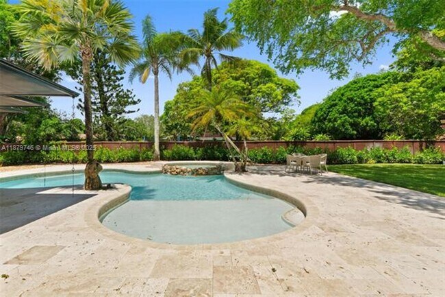 Building Photo - 15202 SW 80th Ave