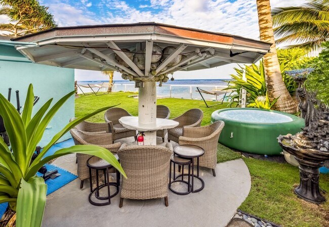 Building Photo - Luxe Beach Retreat in Hauula, Oahu's North Shore, with Private Beach