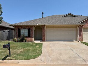 Building Photo - Cozy 3 Bed 2 Bath In Edmond
