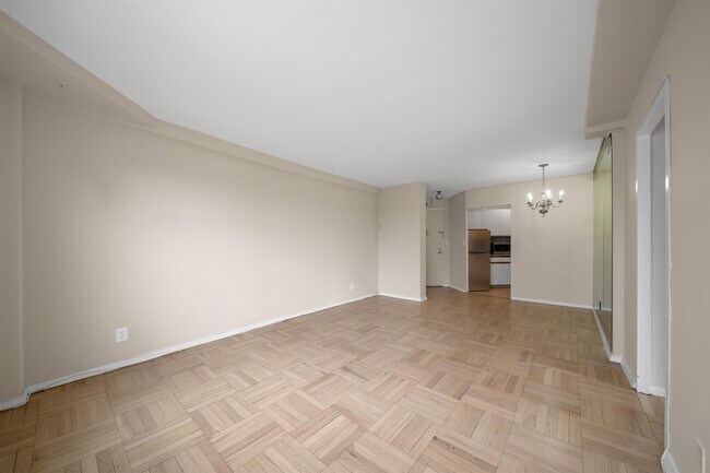 Building Photo - 1450 Palisade Ave