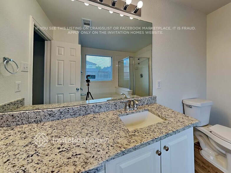 Building Photo - 1132 Ainsworth Dr