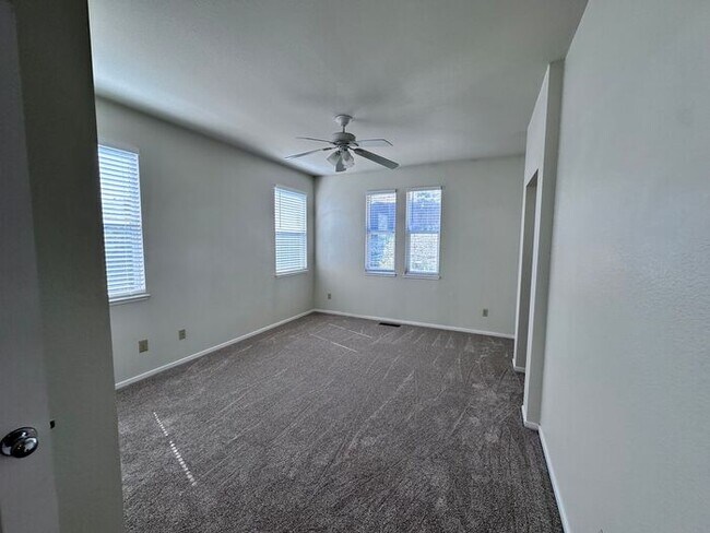 Building Photo - 3055 Andrea St