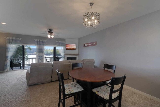 Building Photo - 5 River Row