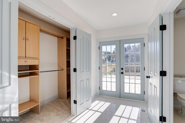 Building Photo - 5717 Station Rd