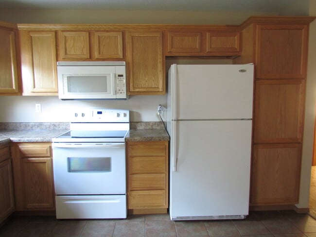 Building Photo - Available February 27th!!