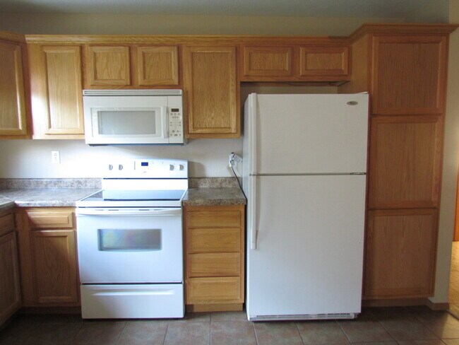 Building Photo - Available November 27th!!