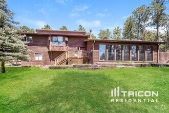 Building Photo - 820 Woodmoor Dr