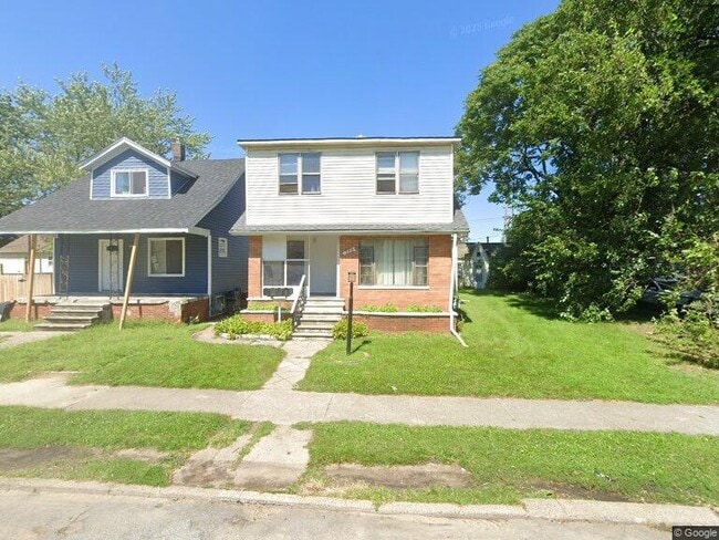 Building Photo - 194 Richter St