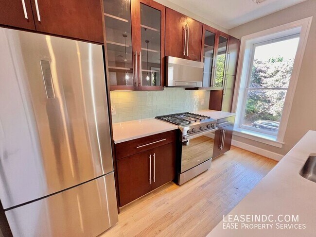 Building Photo - 444 M St NW