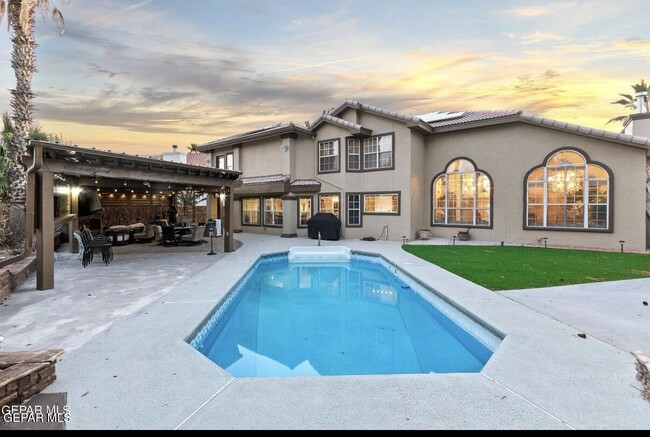 Building Photo - 1984 Paseo Granada Ln