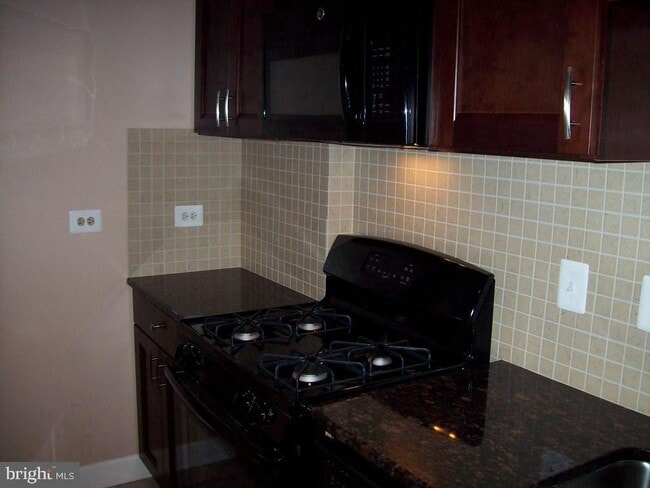 Building Photo - 1260 21st St NW