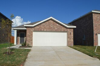 Building Photo - 6417 Bishop Dr