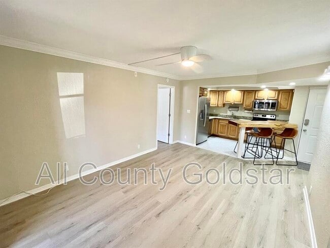 Building Photo - 19505 Quesada Ave