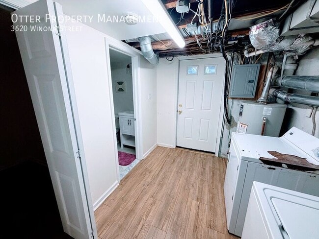 Building Photo - 3620 Winona St