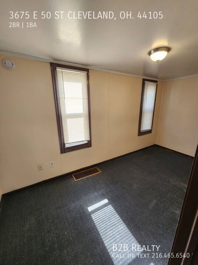 Building Photo - 3675 E 50th St