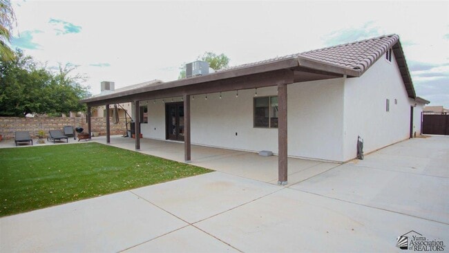 Building Photo - 10194 E 37th Pl