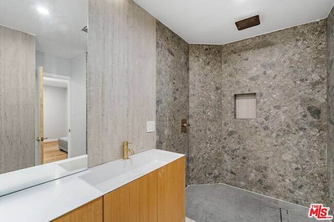 Building Photo - 9213 Warbler Way