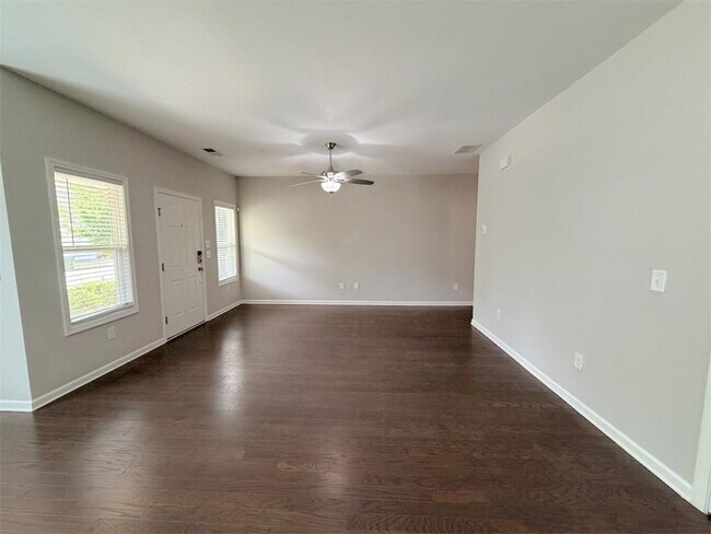 Building Photo - 1769 Sanford Dr