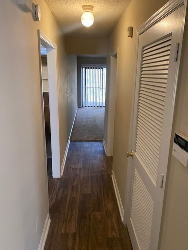 Building Photo - NOW AVAILABLE! Charming 2-Bedroom, 2-Bathroom Single-Level Townhome