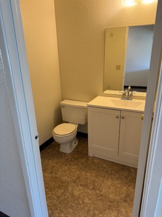 Building Photo - shil835