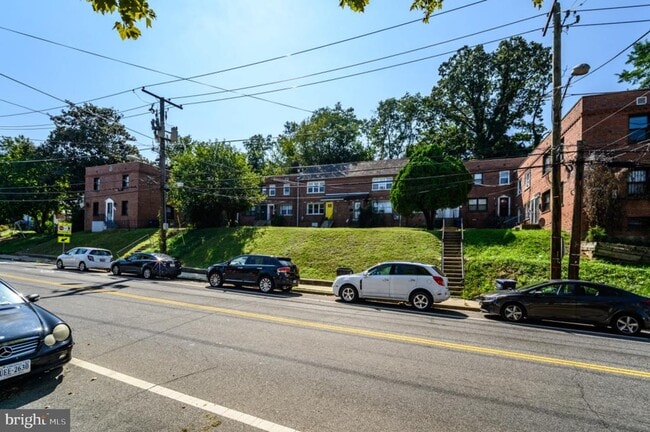 Building Photo - 5053 Sheriff Rd NE