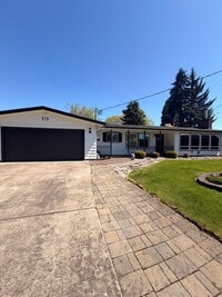 Building Photo - 4-Bedroom 4-Bathroom home with attached Studio apartment