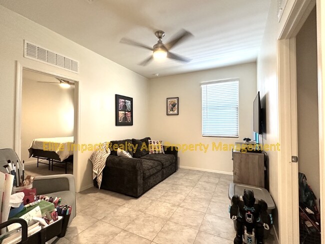 Building Photo - 7140 S Via Gaucho Viejo