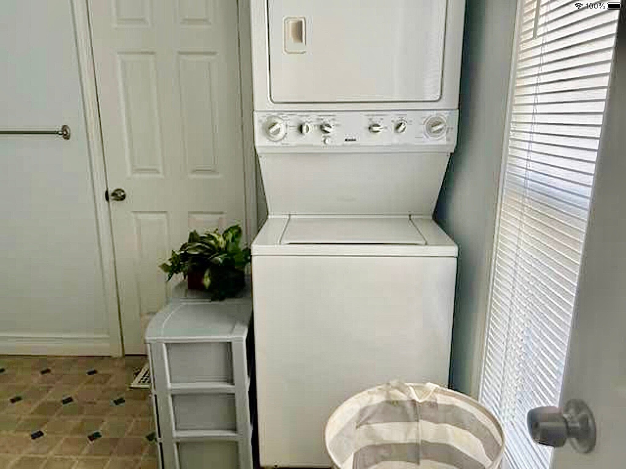 Washer/dryer combo - 521 Curtis St