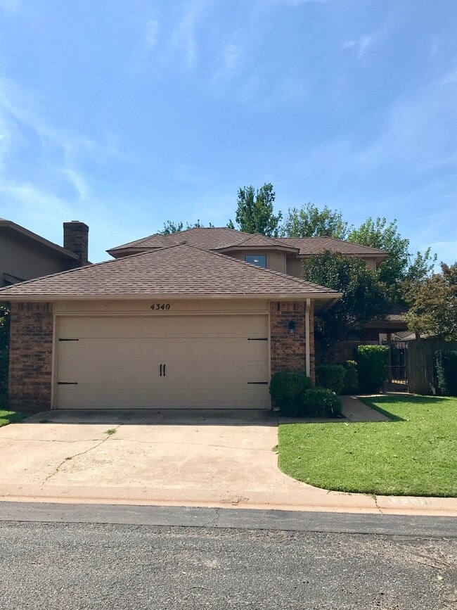 Building Photo - Beautiful Rental in Summerfield