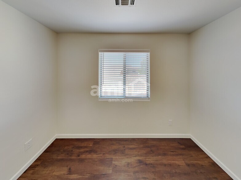 Building Photo - 2857 E Denim Trail