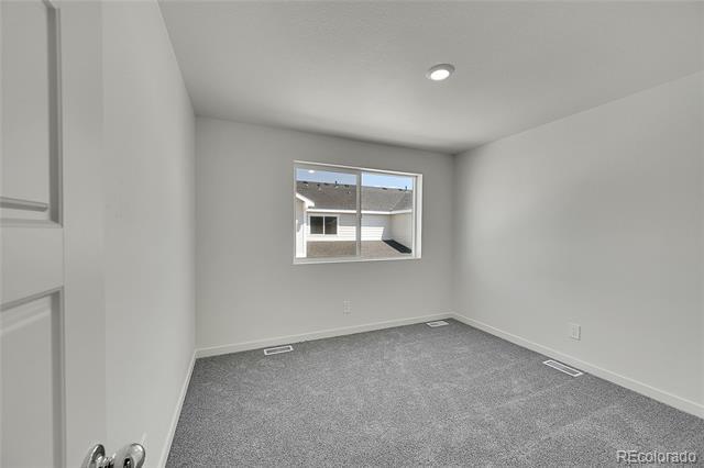 Building Photo - 427 Condor Wy