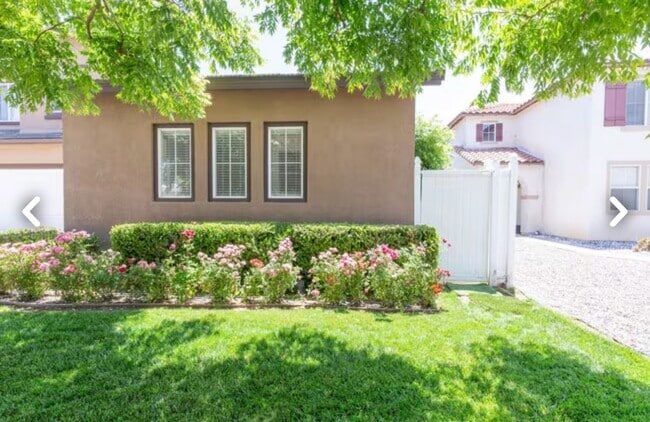 Primary Photo - 40189 Julianne Dr