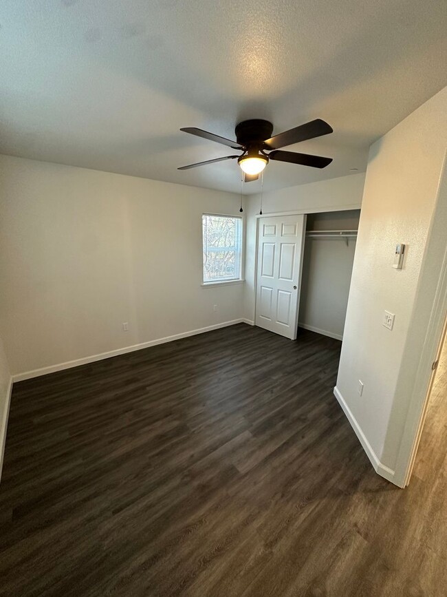 Building Photo - Spacious newer build! Close to downtown am...