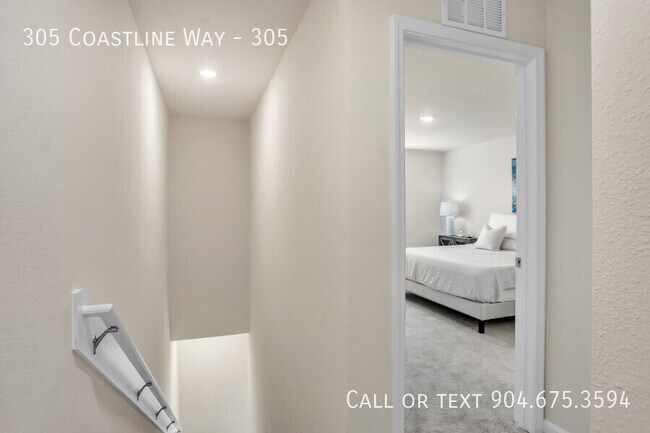 Building Photo - 305 Coastline Wy