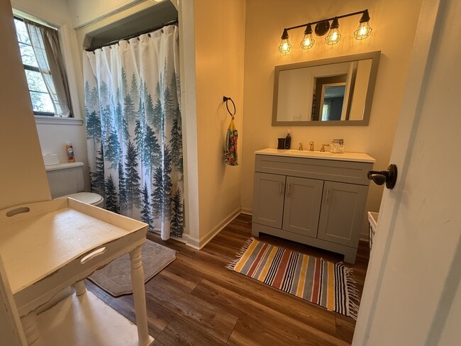 Building Photo - 10675 Baxter-Durrence Rd