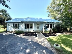 Building Photo - 1700 Lucina Cove