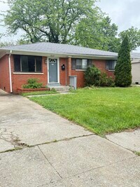 Building Photo - 2017 St Teresa Dr