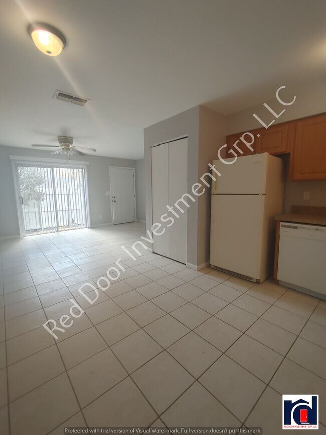 Building Photo - Updated 2 Bedroom 1 Bath Quadplex-Ocala!