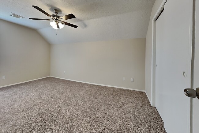 Building Photo - 2915 Bentley Ct