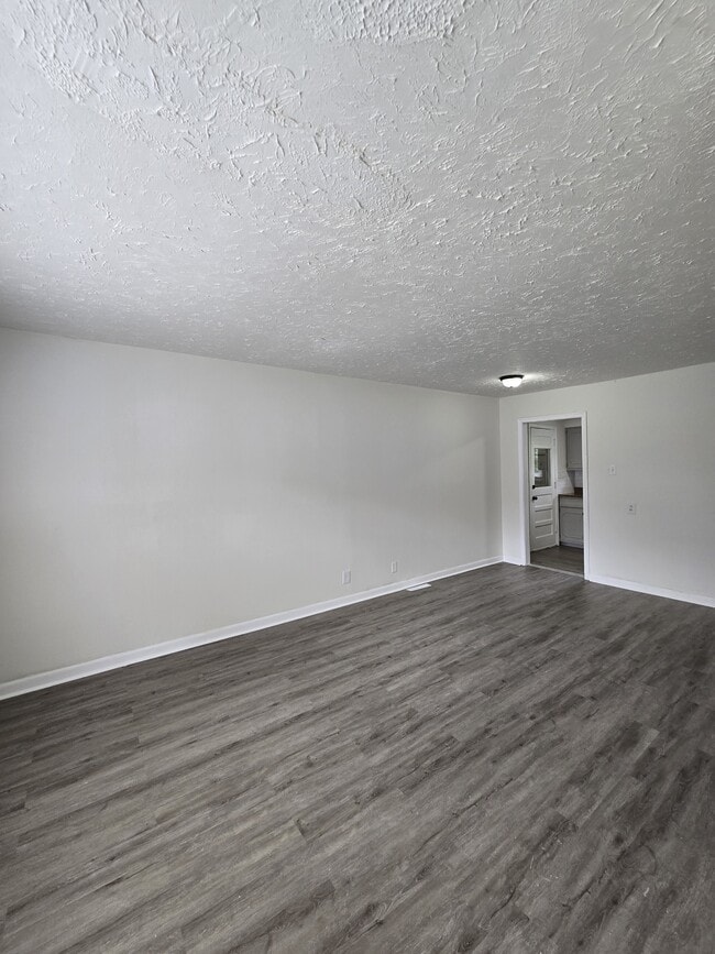 Building Photo - 1040 N Volutsia