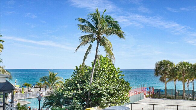 Building Photo - 4020 Galt Ocean Dr