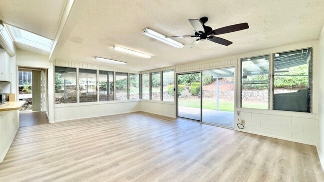 Building Photo - SPACIOUS 4 BEDROOM HOME IN DESIRABLE AIEA ...