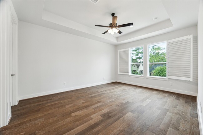 Building Photo - 626 Attingham Dr