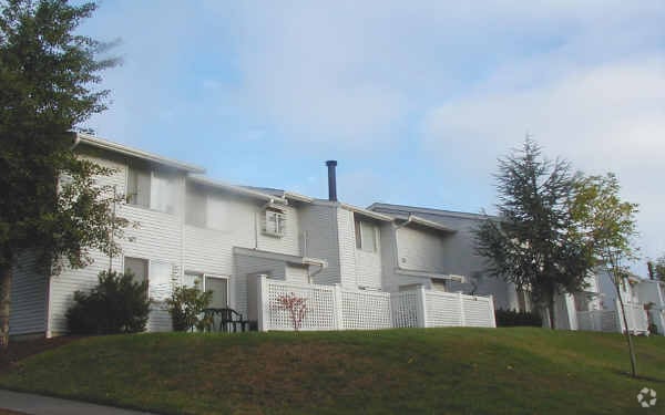 Wisteria Court 7544 24th Ave Seattle WA 98106 Apartment Finder Wisteria Court 7544 24th Ave Seattle WA 98106 Apartment Finder